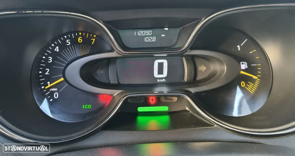 Renault Captur 0.9 TCE Helly Hansen - 13