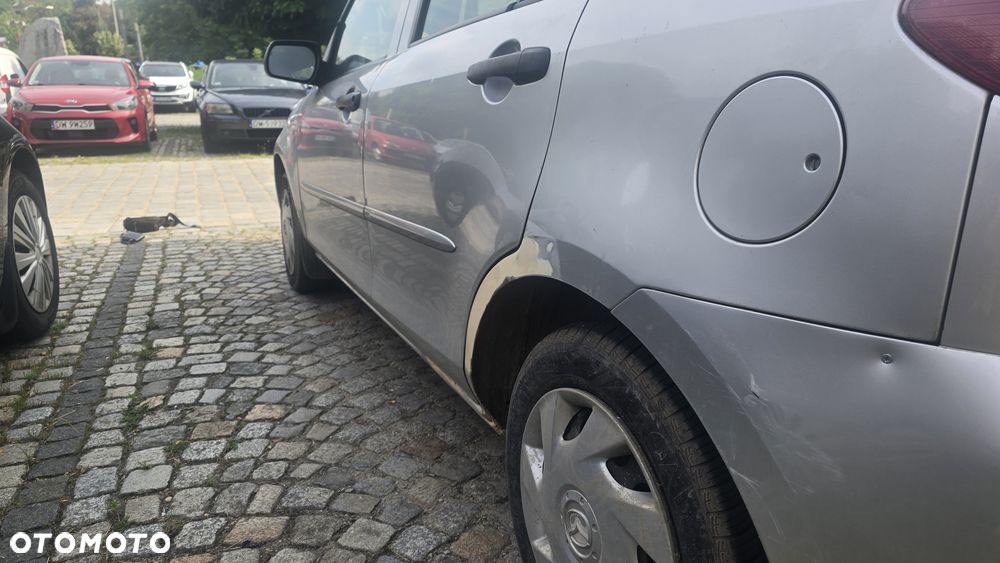 Mazda 2 - 4