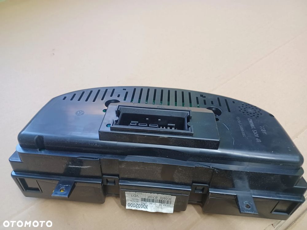 LICZNIK ZEGARY VW PASSAT B6 3C0920870F - 2