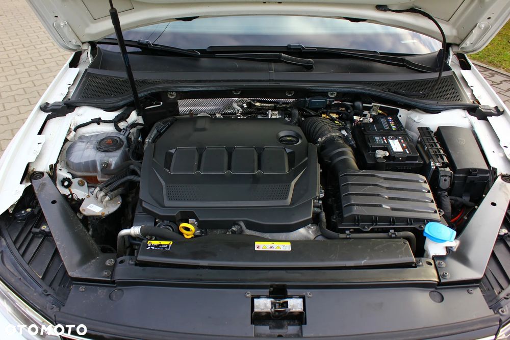 Volkswagen Passat 2.0 TDI SCR DSG Business - 40