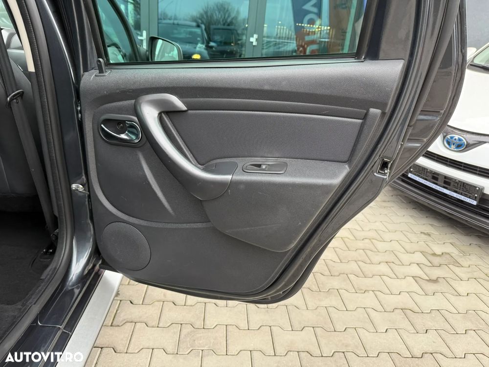 Dacia Duster dCi 110 FAP 4x2 Prestige - 25