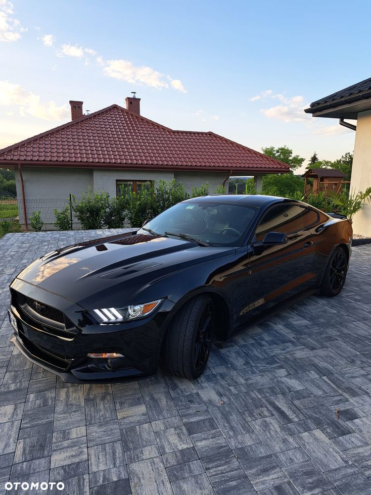 Ford Mustang - 6