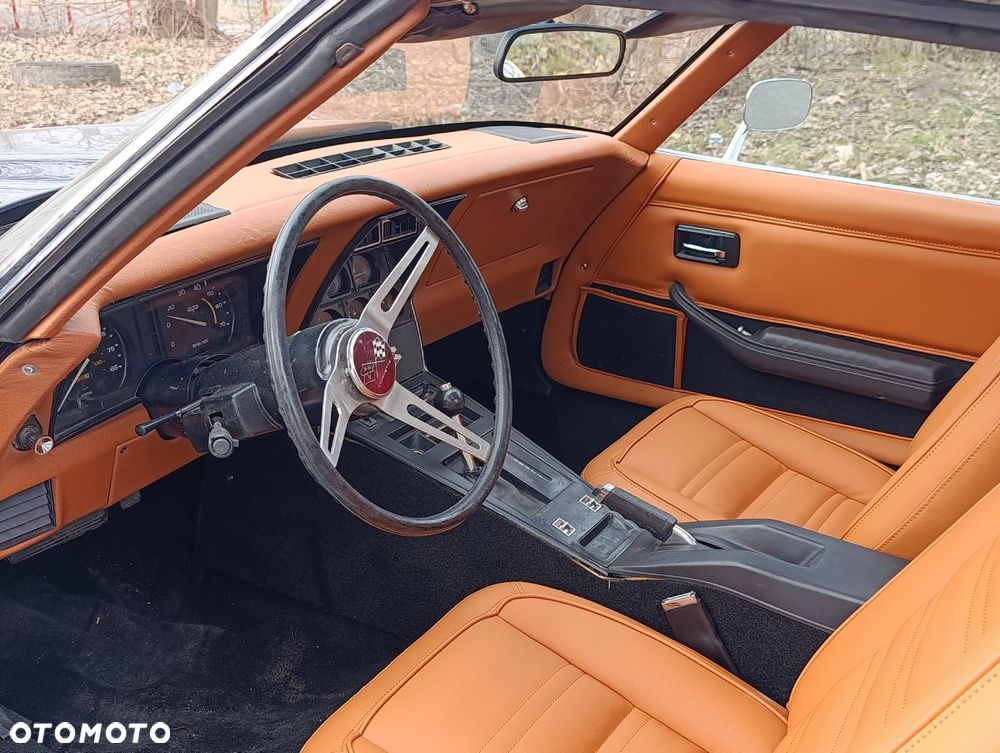 Chevrolet Corvette - 15