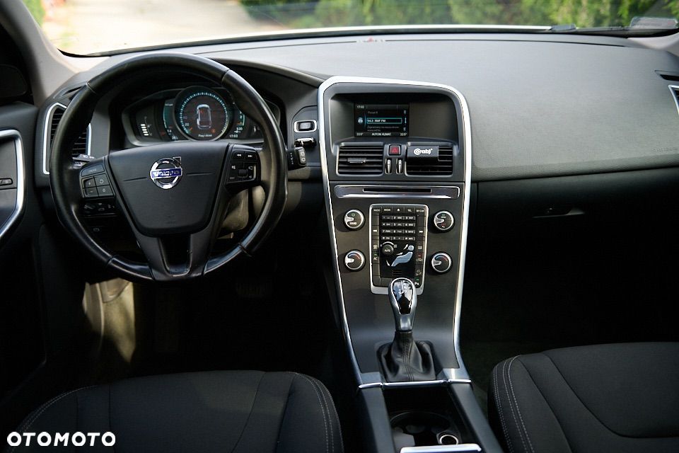 Volvo XC 60 D4 AWD Kinetic - 7