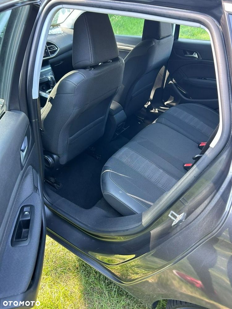 Peugeot 308 - 10