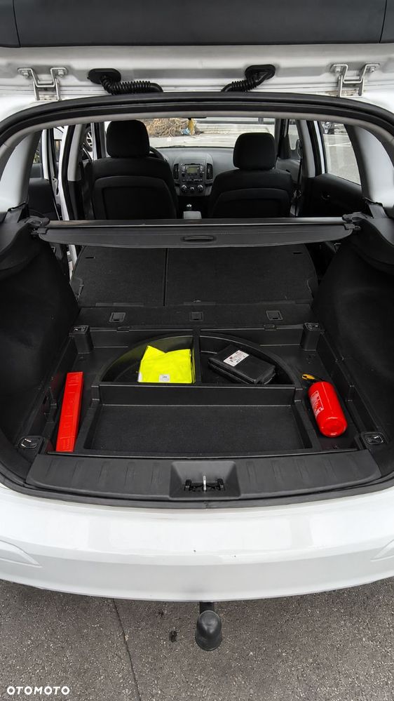 Hyundai i30 i30cw 1.6 Edition Plus - 21