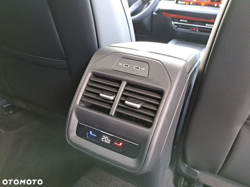 Volkswagen Passat - 27