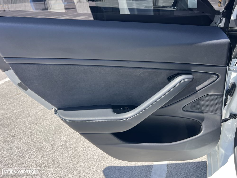 Tesla Model 3 Long Range AWD Dual Motor - 30