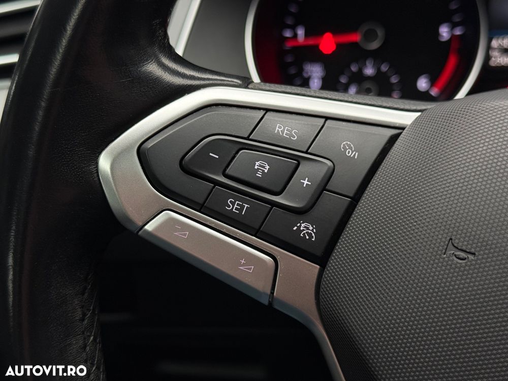 Volkswagen Passat 2.0 TDI SCR Business - 31