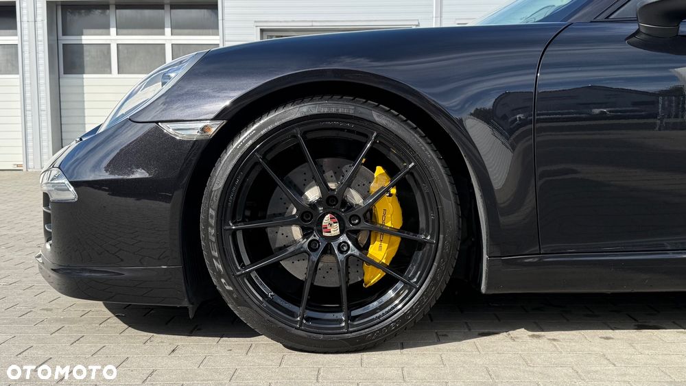 Porsche 911 Carrera S PDK - 9