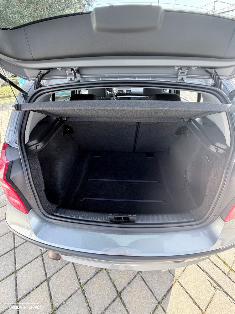 BMW 118 d Line Urban - 13