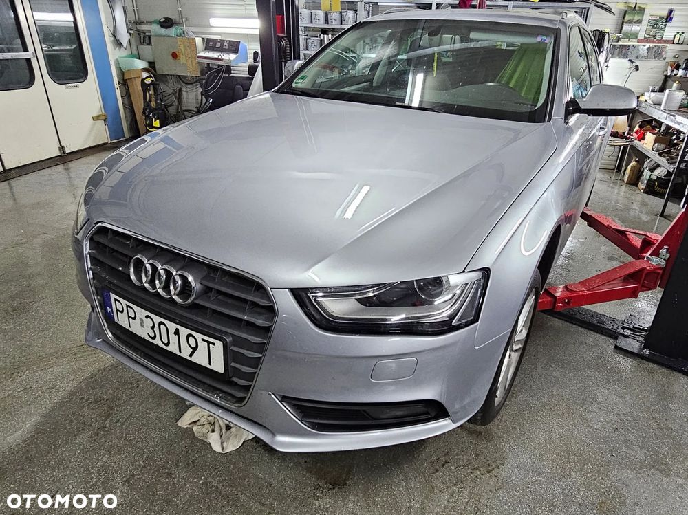 AUDI A4 B8 BŁOTNIK  PRZÓD PRAWY / LEWY W KOLOR: LZ7G - 2