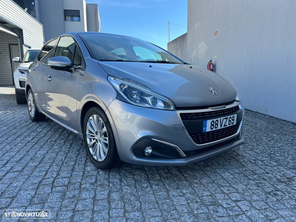 Peugeot 208 1.5 BlueHDi Signature - 3
