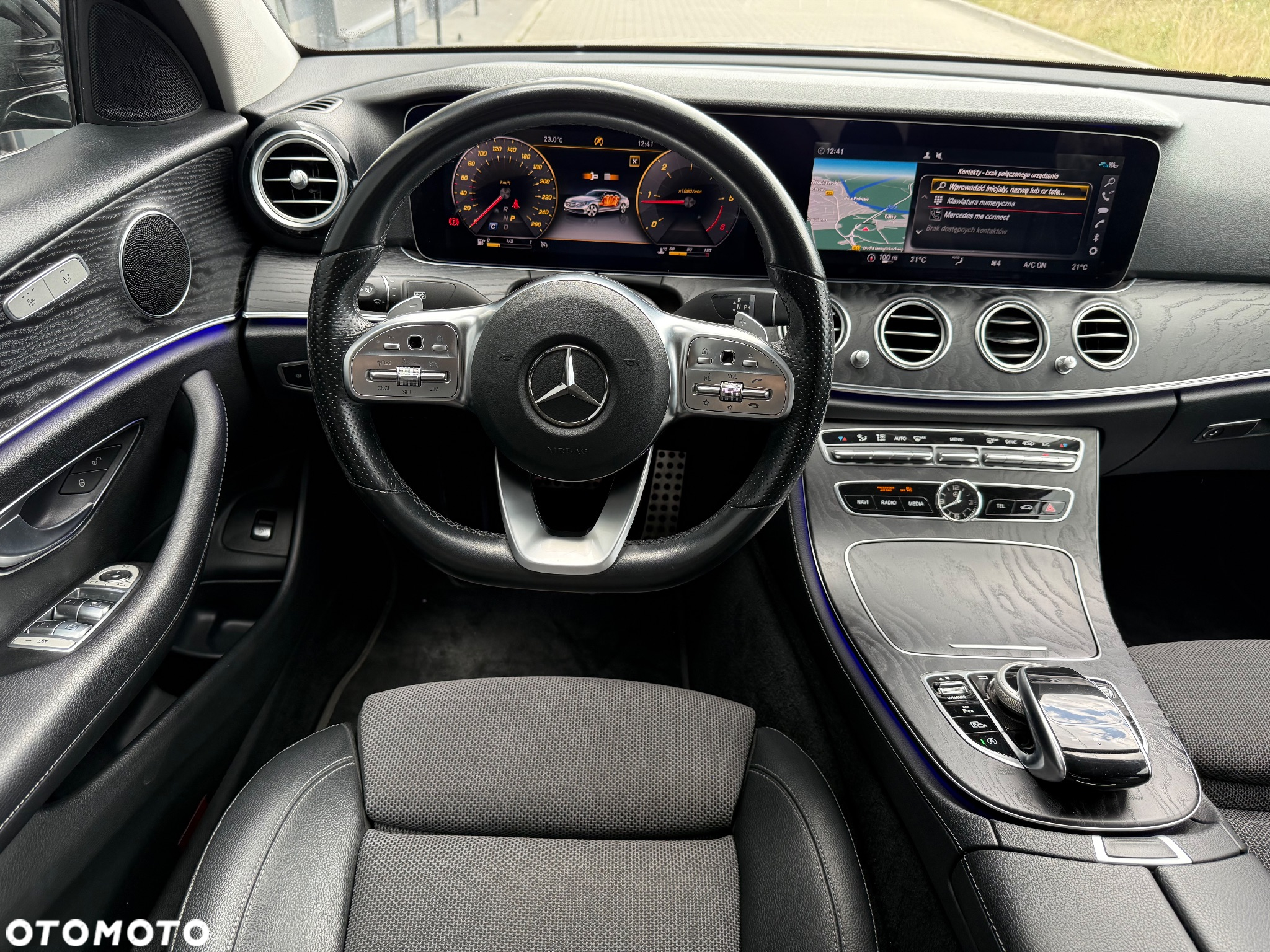 Mercedes-Benz Klasa E 220 d 4-Matic 9G-TRONIC - 12
