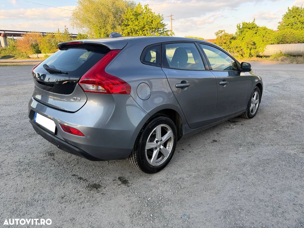 Volvo V40 D2 Geartronic Momentum - 1