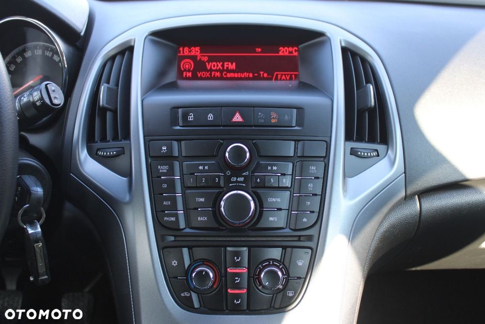 Opel Astra - 32