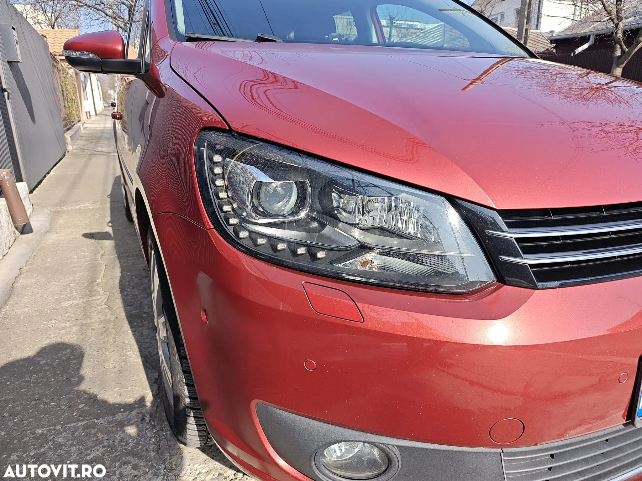 Volkswagen Touran 2.0 TDI DSG Highline - 15