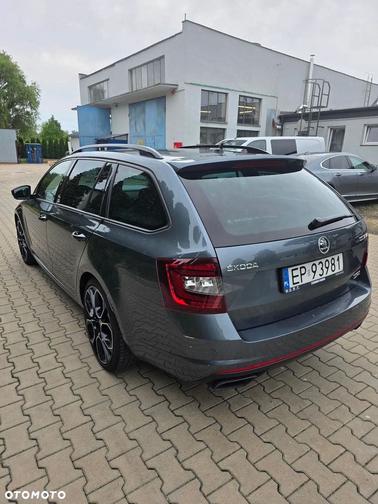 Skoda Octavia 2.0 TSI RS Challenge 245 DSG - 4