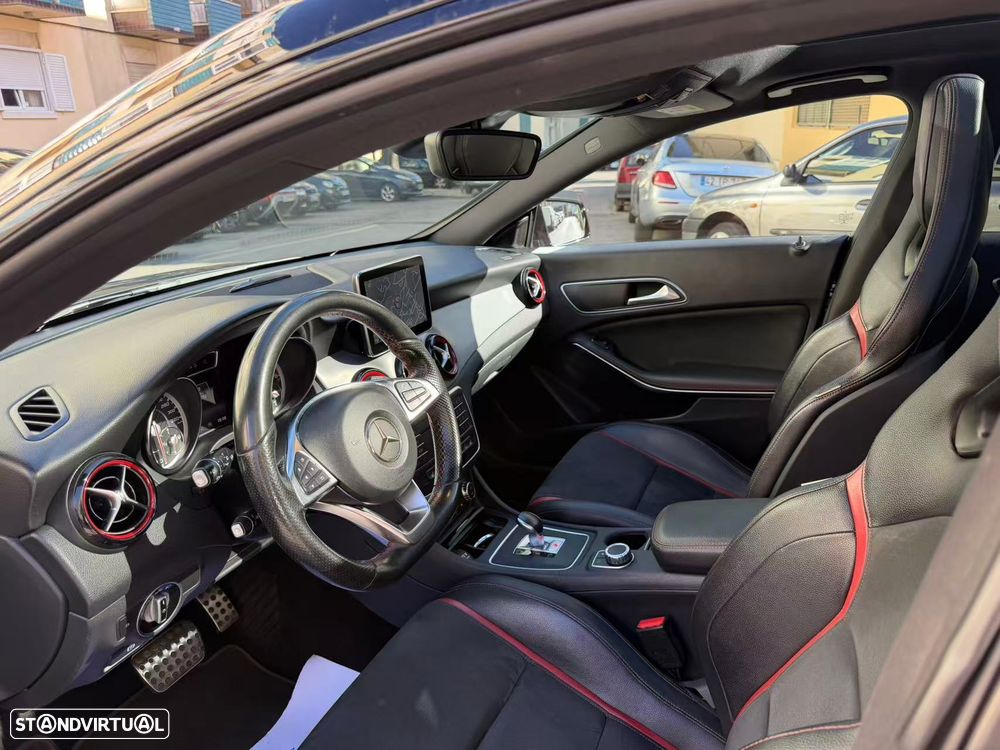 Mercedes-Benz CLA 45 AMG 4Matic 7G-DCT - 13