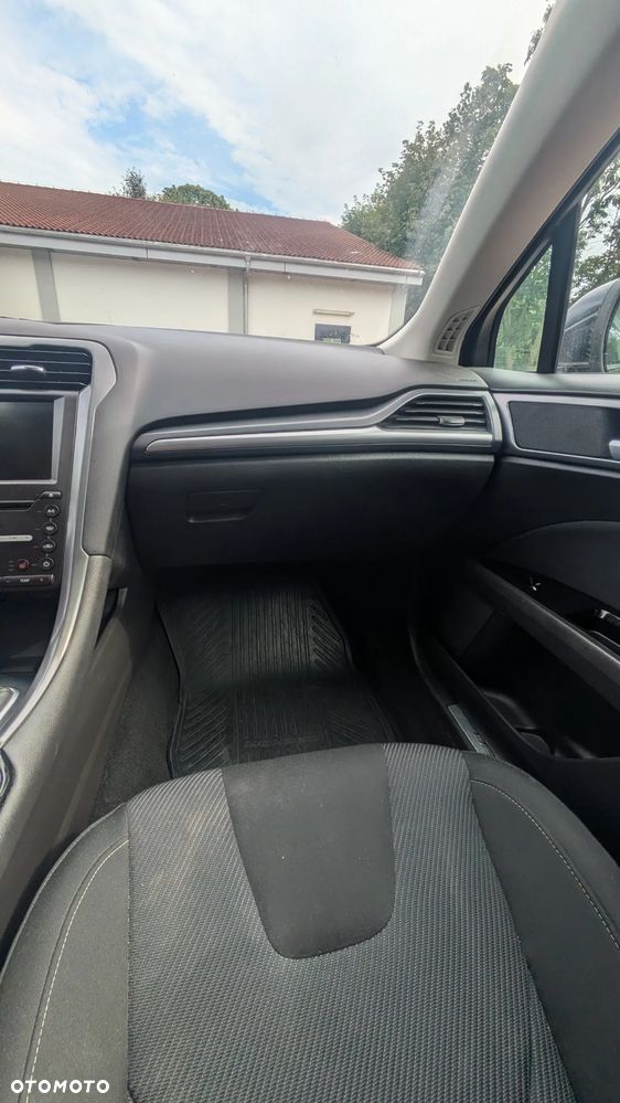 Ford Mondeo 2.0 TDCi Titanium - 18
