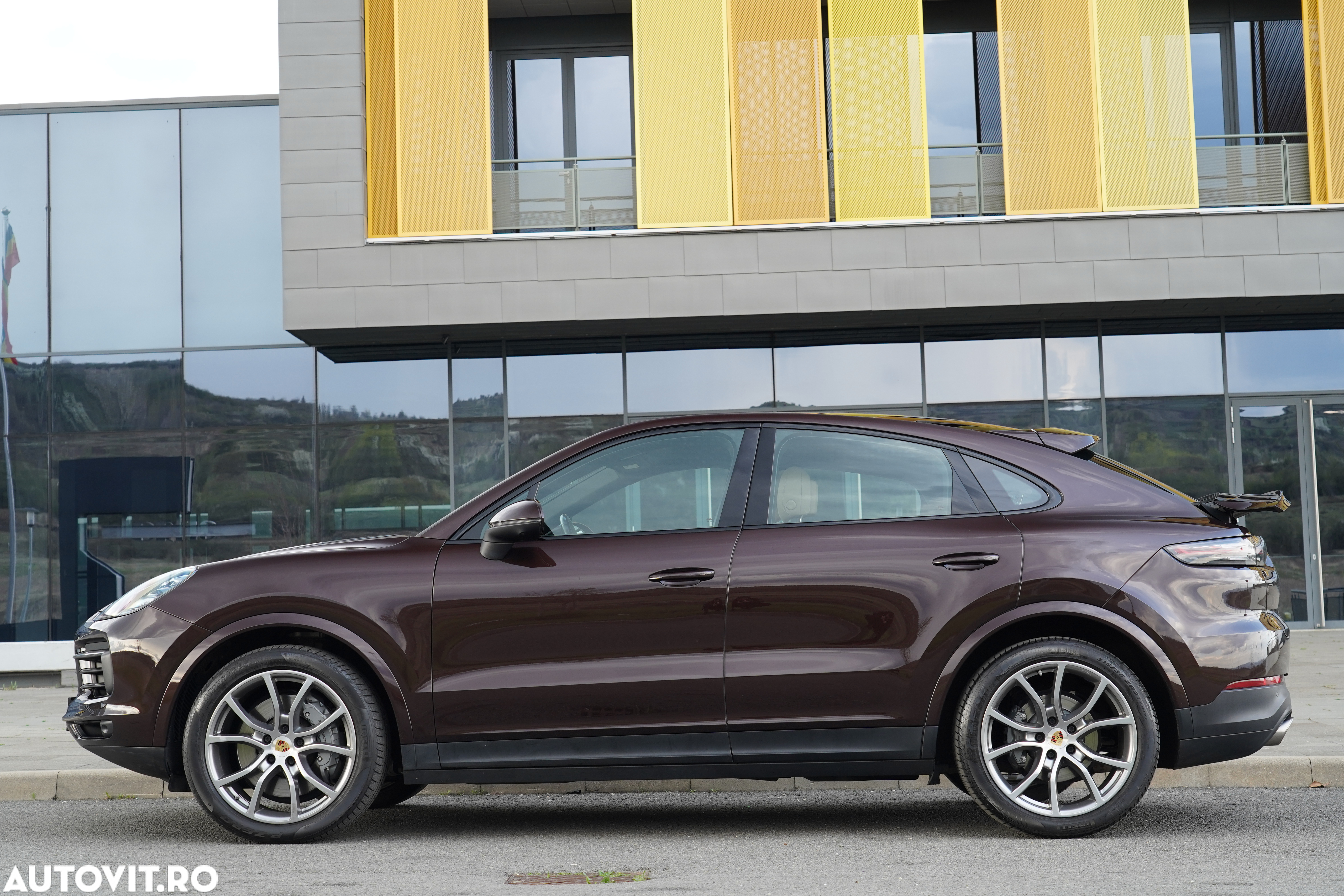 Porsche Cayenne Coupe S - 8