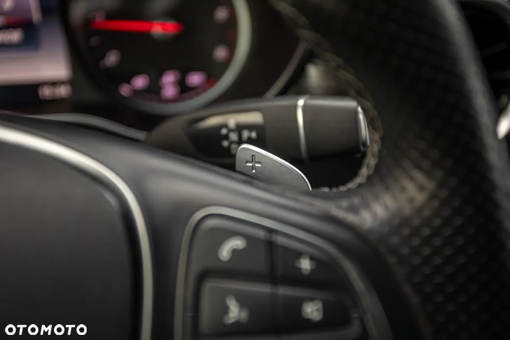 Mercedes-Benz Klasa V 300 d lang 9G-TRONIC Avantgarde Edition Edition 19 - 28