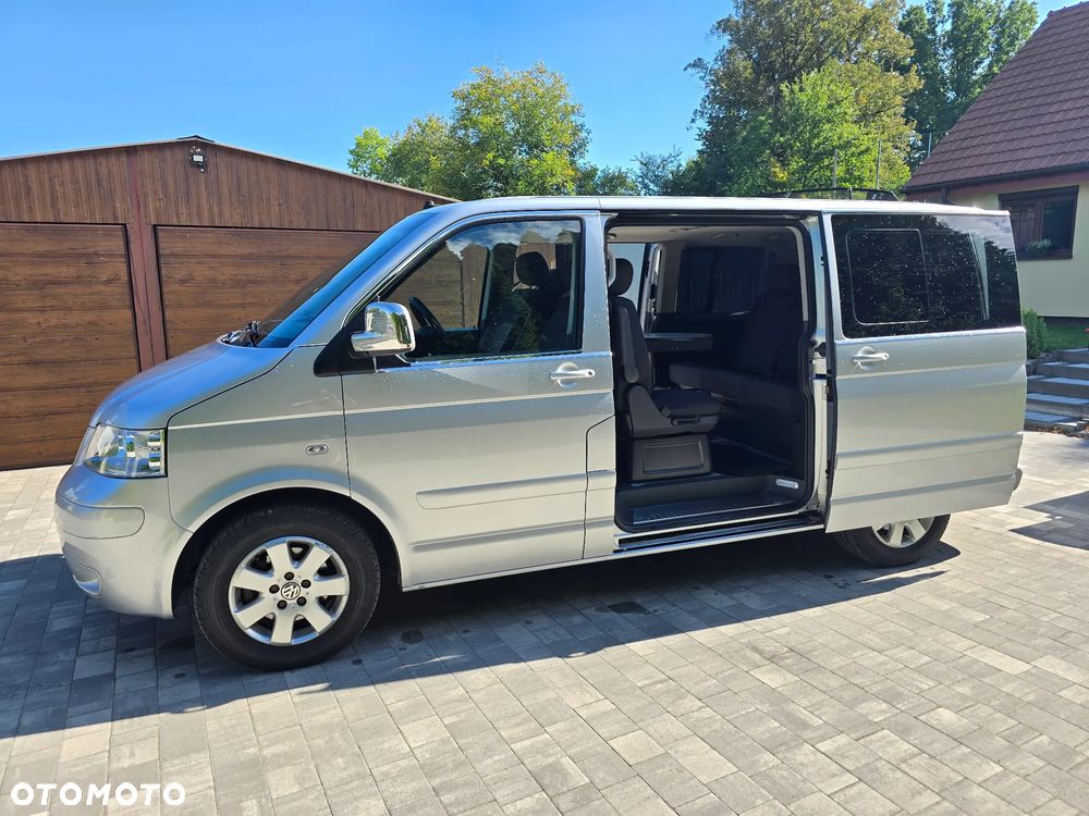 Volkswagen Multivan - 9