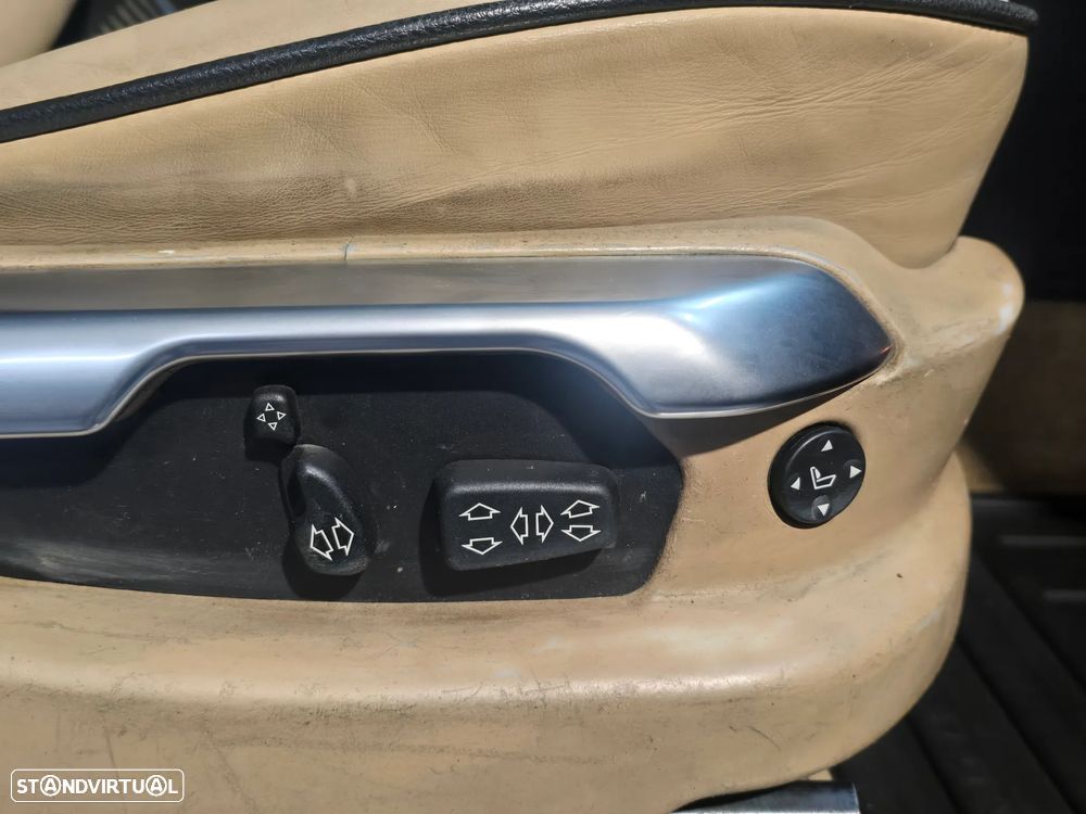 Land Rover Range Rover 3.0 TD6 Vogue - 12