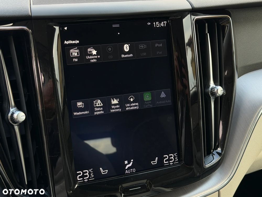 Volvo XC 60 B4 D AWD Momentum Pro - 21