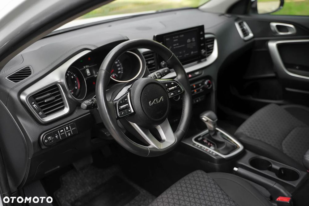 Kia Ceed 1.5 T-GDI Business Line Plus DCT - 15