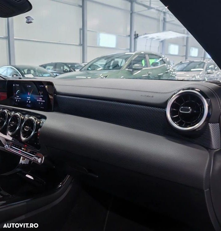 Mercedes-Benz CLA 180 d 8G-DCT - 13