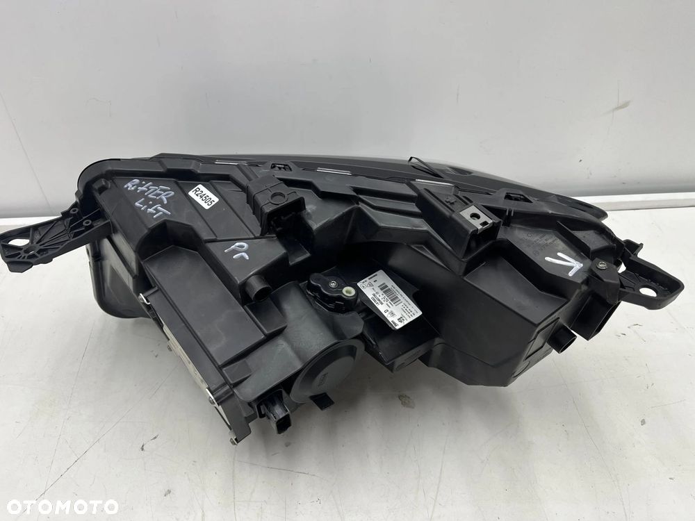 Lampa reflektor Peugeot Rifter LIFT 23r.- PRAWA przednia Full LED Europa prawy przód 9854837280 oryg - 9
