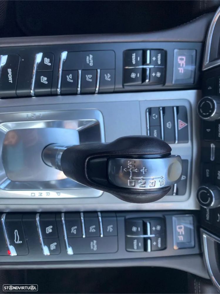 Porsche Panamera S Hybrid J19 - 35