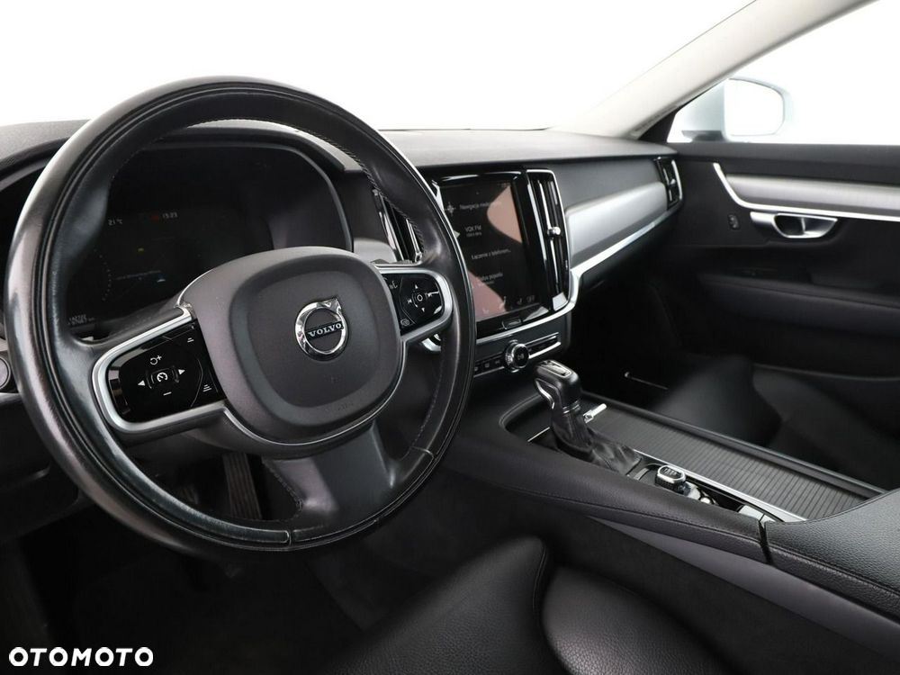 Volvo V90 D3 Momentum Pro - 15