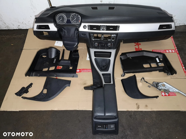 BMW E90 E91 DESKA KOKPIT KONSOLA ORYGINAŁ PULPIT