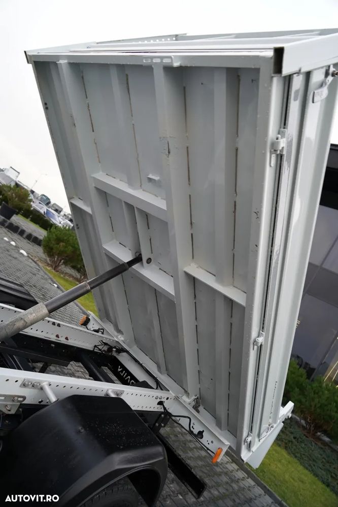 Iveco DAILY 35-140 / BASCULATOR / CU TRACȚIE MÂNĂ / DOUĂ TRACȚII / MANUAL / 6 LOCURI / - 9