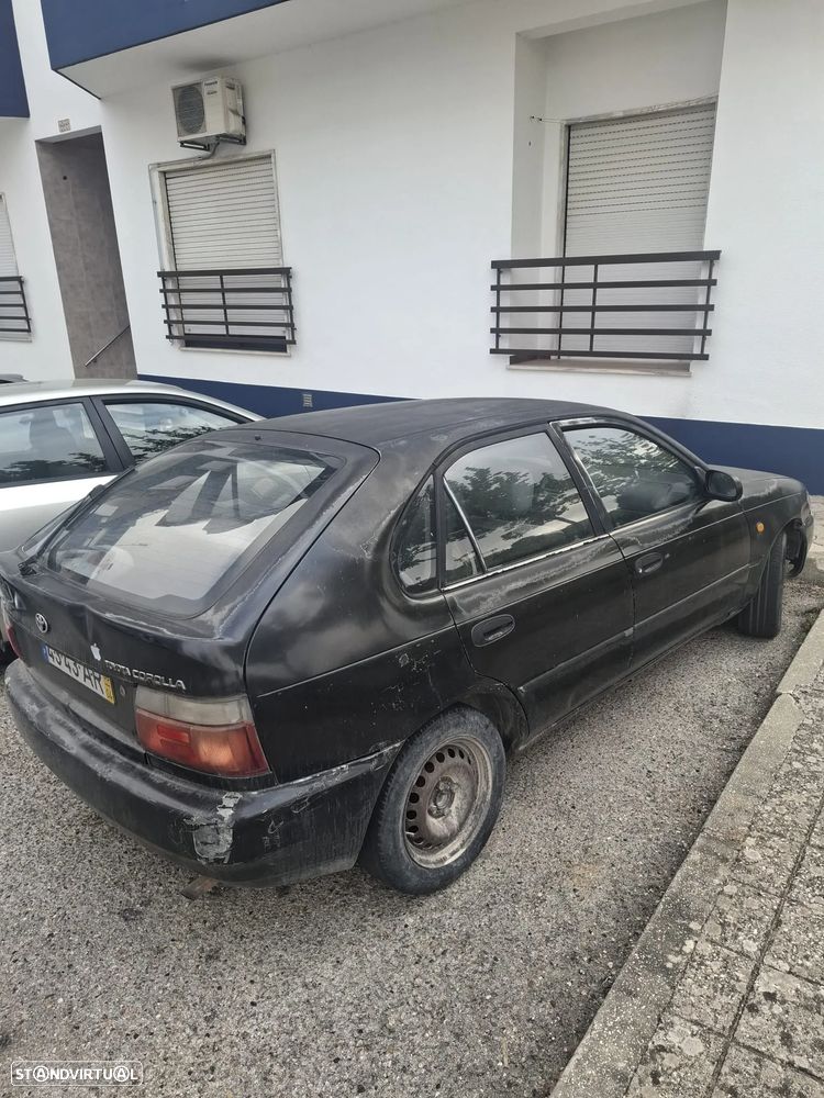 Toyota Corolla - 5