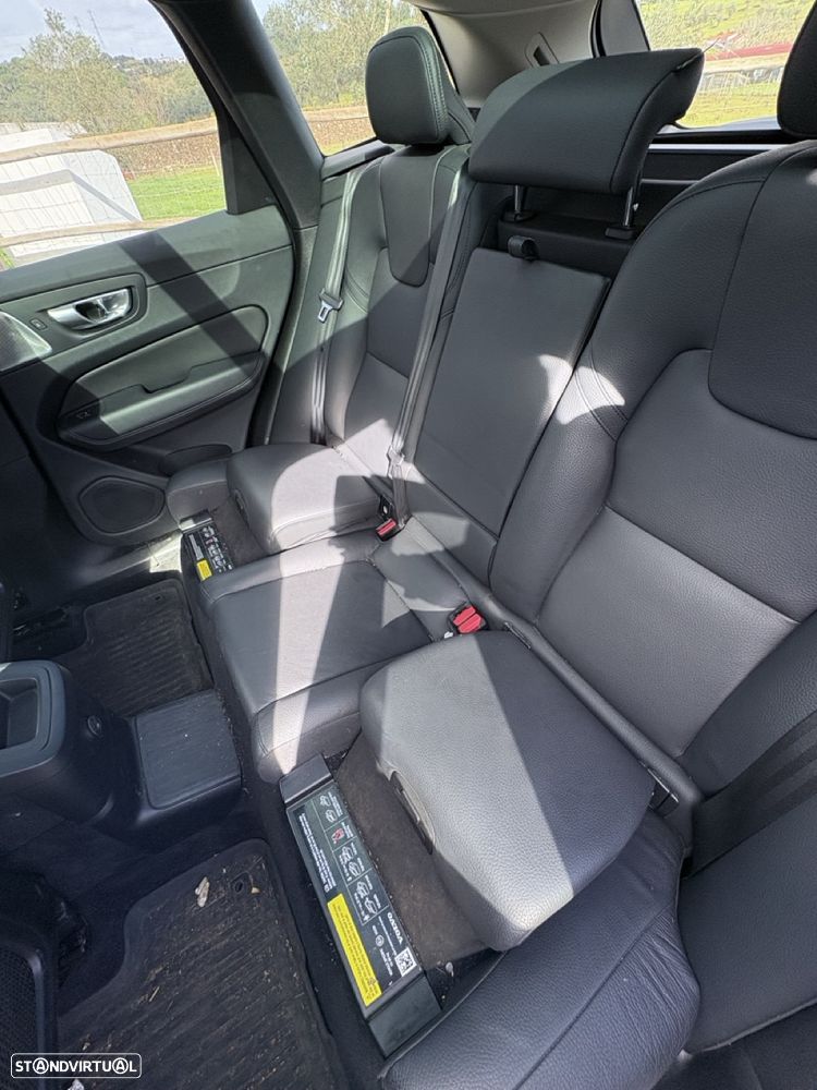 Volvo XC 60 2.0 T8 PHEV Ultimate Dark AWD - 6