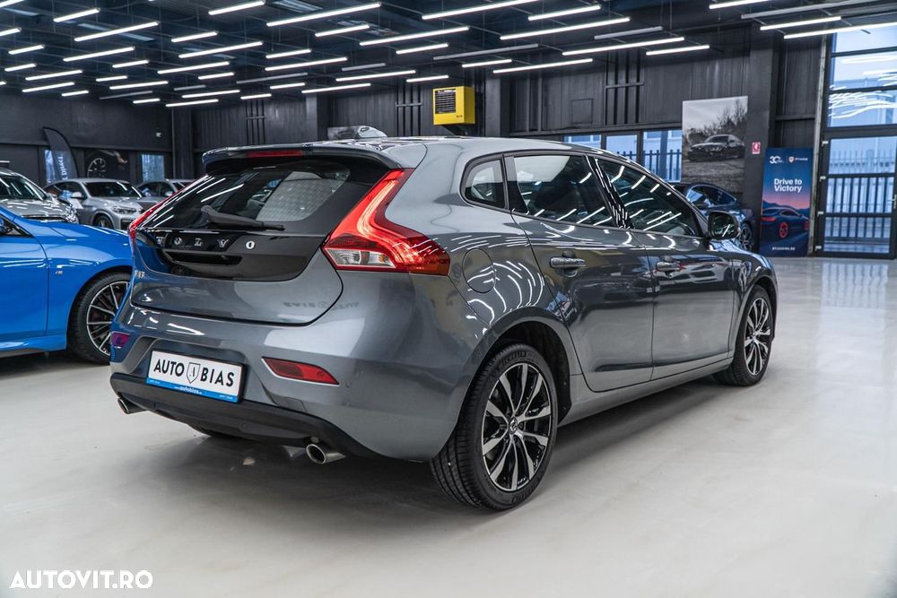 Volvo V40 D3 Geartronic Momentum - 7