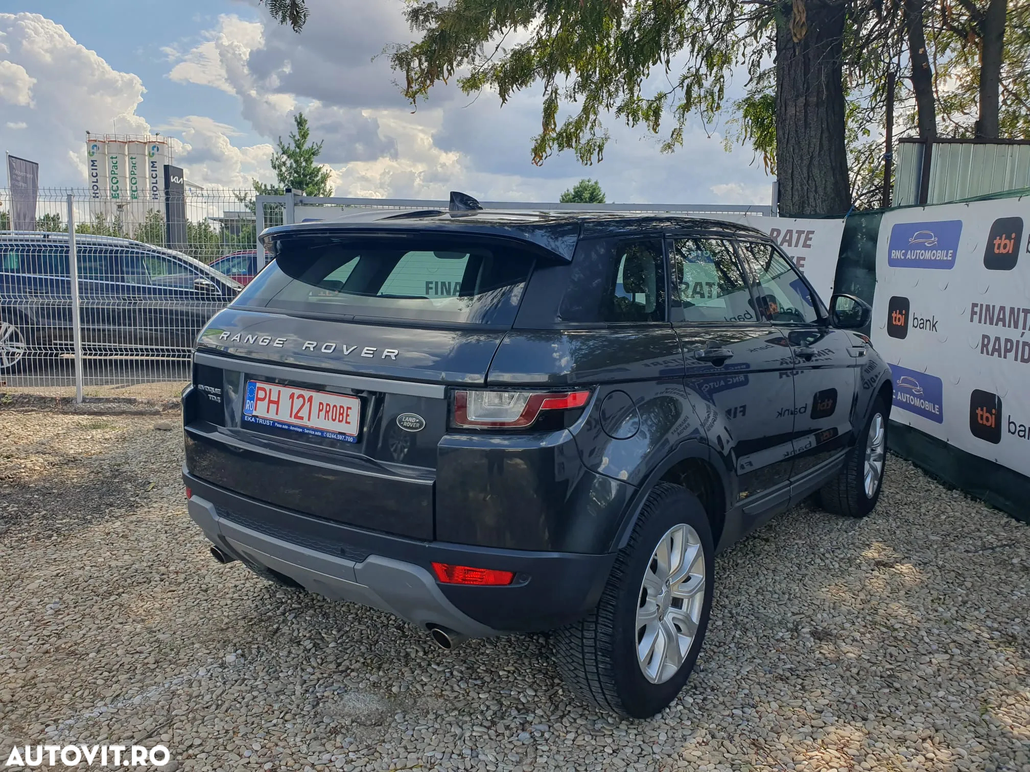 Land Rover Range Rover Evoque 2.0 D150 R-Dynamic - 3