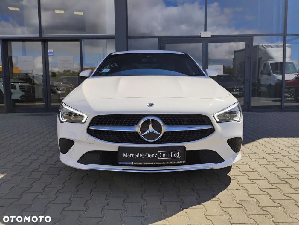 Mercedes-Benz CLA 180 Progressive 7G-DCT - 2
