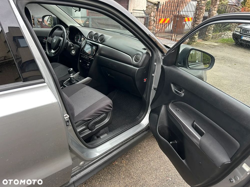 Suzuki Vitara 1.4 Boosterjet Premium 2WD - 18