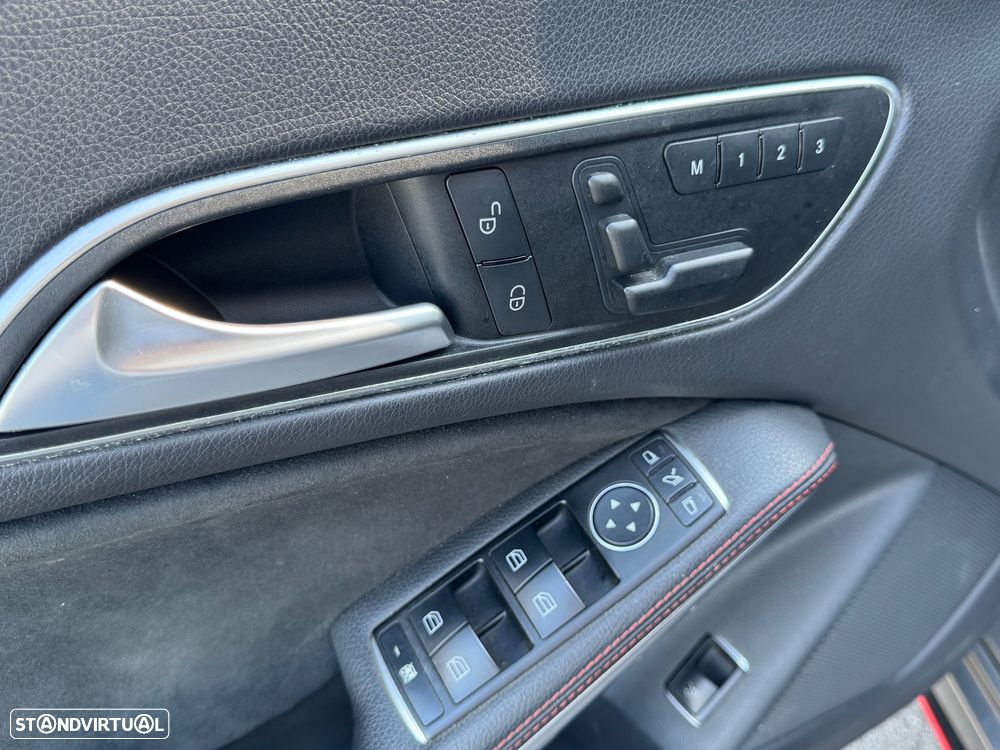 Mercedes-Benz CLA 220 CDI 7G-DCT AMG Line - 19