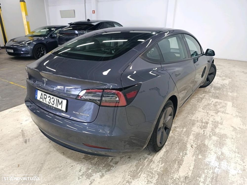 Tesla Model 3 Long-Range Dual Motor AWD - 4