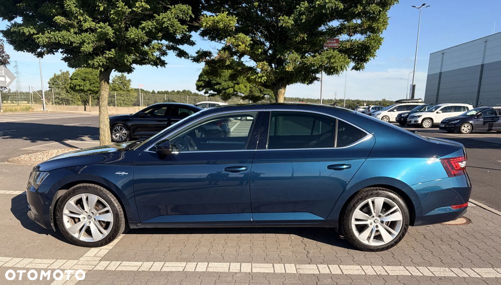 Skoda Superb 2.0 TDI L&K DSG - 2