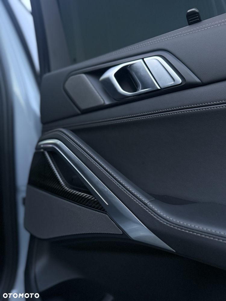 BMW X6M M50d - 12