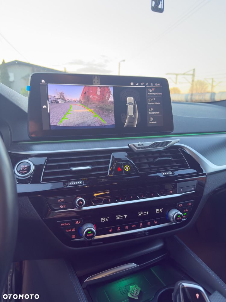 BMW Seria 5 530d xDrive mHEV M Sport sport - 5