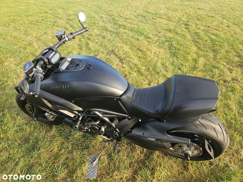 Ducati Diavel - 12