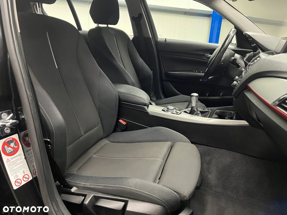 BMW Seria 1 118i Sport Line - 26