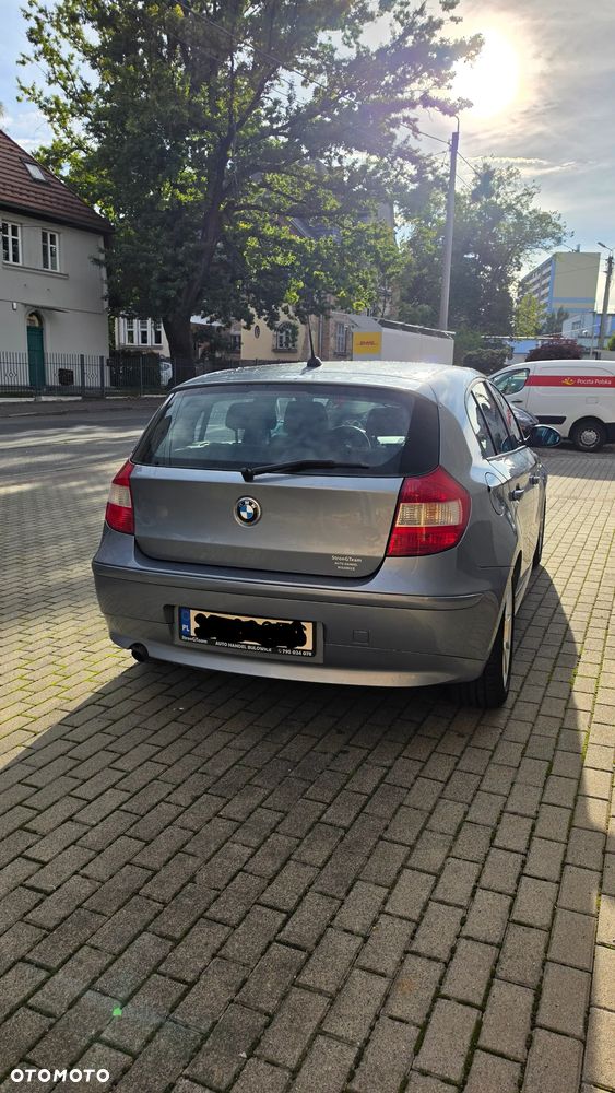 BMW Seria 1 116i - 10